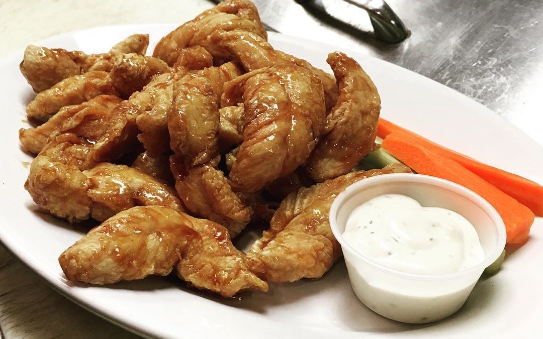 Boneless Honey BBQ Wings! Have you pre-ordered your wings for Sunday yet? No #SuperBowl party is complete without wings! #sundayfunday #wings #Waltham