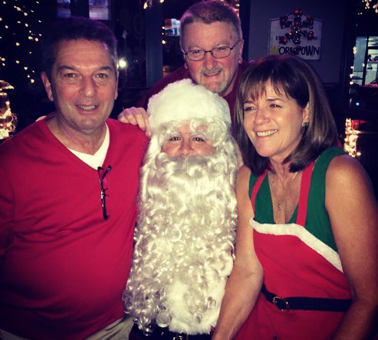 Merry Christmas to all our family & friends! Friday 12/23, kitchen will be closing at 4pm so our staff can enjoy our annual Christmas party. Come one, come all and enjoy live music from the McMurphy’s starting at 5pm and the Big Guy in the red suit will be making an appearance as well. Saturday 12/24, we will be closing at 5pm. The kitchen will close at 4pm. Sunday 12/25, we will be closed. Monday 12/26, open for lunch! #Waltham #wehavefunhere #christmas #beer #merryandbright
