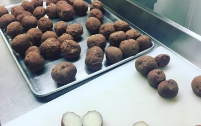 Today’s adventure with the #evilfoodgenius … lyonnaise potatoes … but first we separate the “A” potatoes from the “AA” potatoes. Learn something new everyday. #wehavefunhere #welovefreddy