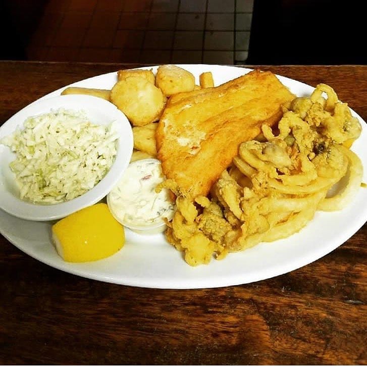 20184724138707883379502221104212023443456n | Shoppers Cafe Waltham The weekend is here Plenty of specials to get you through the heat Lobster Rolls are here And we have enough cold beer for everyone