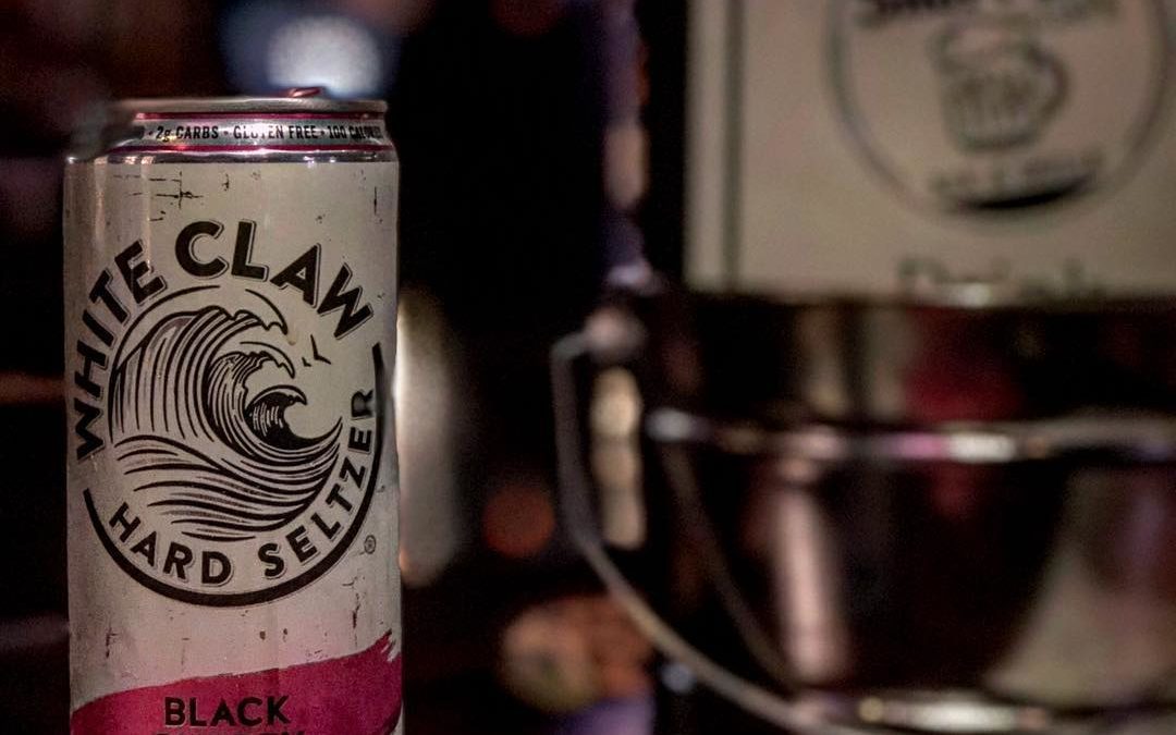 Don’t let your Sunday ruin your Monday! Join us for our $5 large cheese pizzas after 5pm every Sunday! . . . . . . . . #drinks #beer #cocktails #restaurant #instagood #party #cocktail #food #pub #friends #wine #music #fun #night #photooftheday #nightlife #drinkup #bartender #thirsty #glass #thirst #boston #waltham #bar