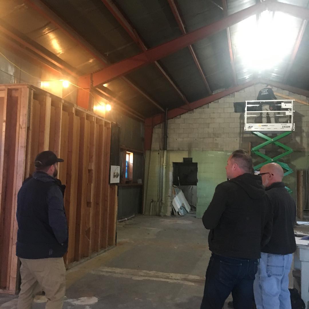 You’ve heard the whispers. The rumors are true. Shoppers @ Indian Head in Manchester, NH is happening. We’re going North. We’re excited and nervous and so happy to finally tell you all!Are you awesome? Do you have experience in a crazy, fast paced bar/restaurant scene? Can you cook? We need a hardworking, badass crew to get this going.Shoot us a message or email (link in bio). .
.
.
.
.