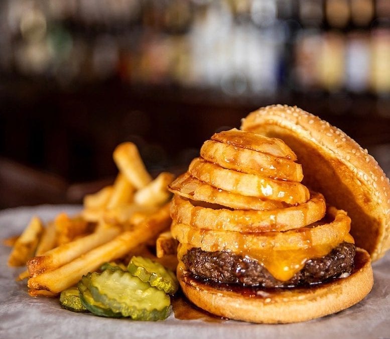 We know it’s Cinco de Mayo but we also know that sometimes you just want a burger. Try the Beehive! Open until 8pm for delivery or takeout. #waltham #burgers #shoppers #beer #onionrings