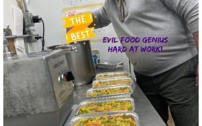 Sunday Suppah! Porky Pot Pie! Tender, slow roasted pork with gravy and veggies. Get some! #sundayfunday #comfortfood #specials #shoppers