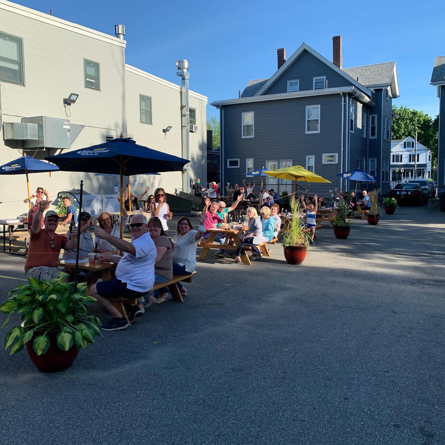 WERE BAAACCCCKKKK  Lets go