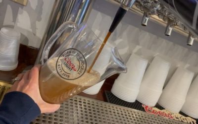 Sunday Funday! Guess what’s on the board??? If you Guessed Guinness Beef Stew, you’re correct! French Onion Soup too! Patriots kick off at 1PM. Dining room hours: 12PM – 8PM BAR OPEN LATE! #shoppers #waltham #moodyst #beer #cocktails #specials #sundayfunday