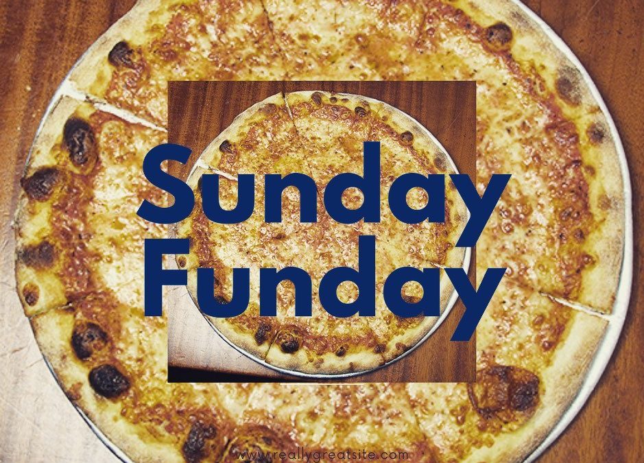 Sunday Funday! 22 TVs for your viewing pleasure. Hosting @walthamfieldhockey on the patio this afternoon! Come win some raffles! #shoppers #moodyst #waltham #sundayfunday #patriots #nfl