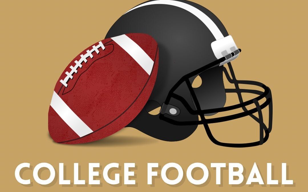 Perfect day to stay inside and watch College Football with us! $3 Coors Light Drafts! Margherita Pizzas! Toasted Italian subs! ️ #shoppers #waltham #moodyst #specials #football #collegegameday