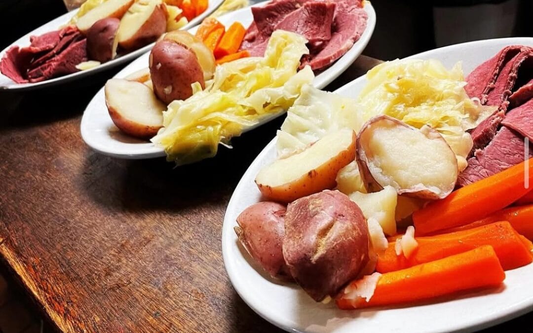 Starting Monday, ALL YOU CAN EAT corned beef dinner for just $21.95! ☘️🥔 #allyoucaneat #stpattysday #shopperscafe #moodyst #cornedbeef #waltham