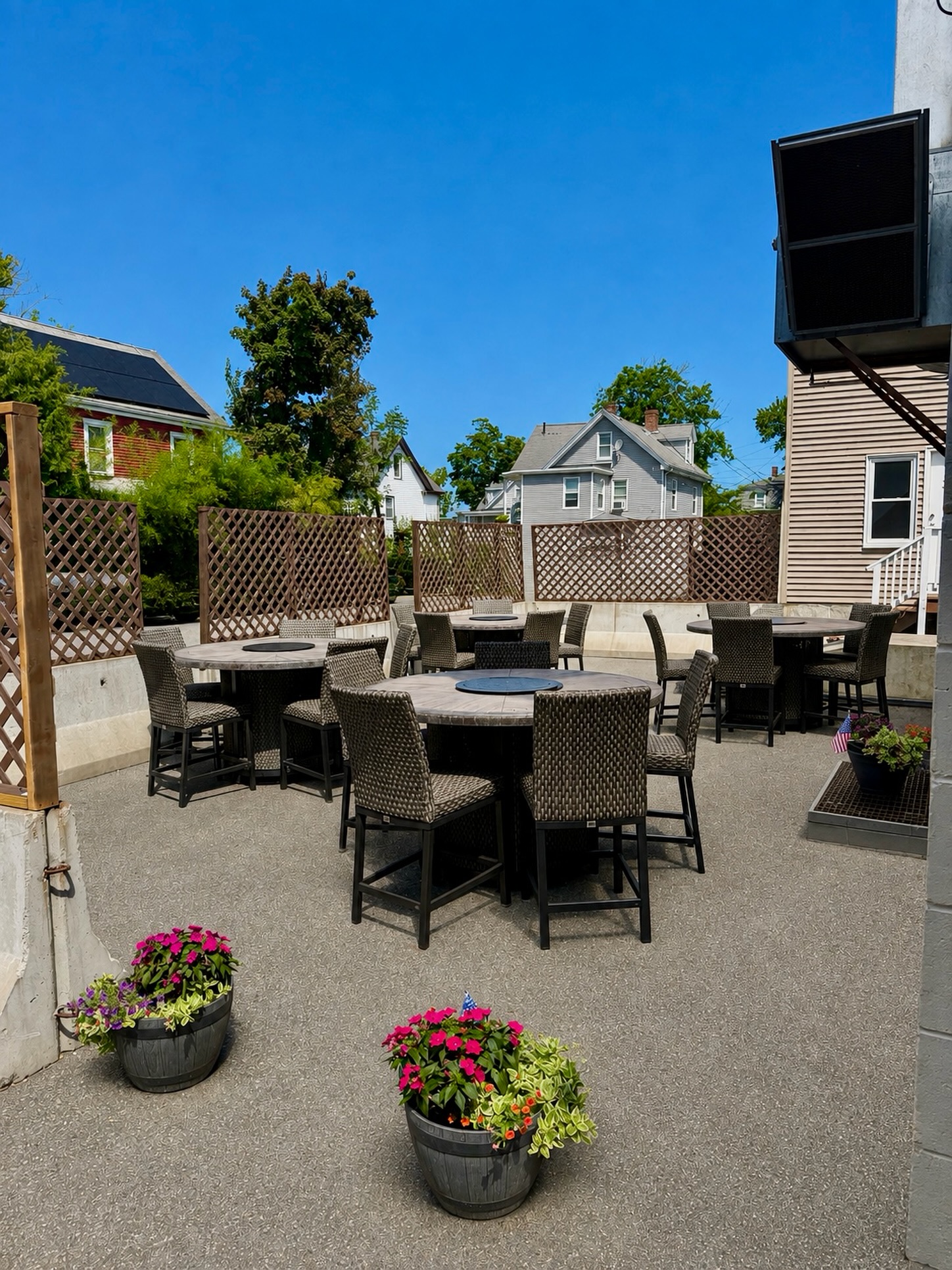 Soak up the sunshine while you can️Our outdoor seating is the perfect spot to enjoy the nice weather, grab a bite, and sip on something yummyBecause we all know New England weather won’t stick around forever!Come enjoy the patio while it lasts!